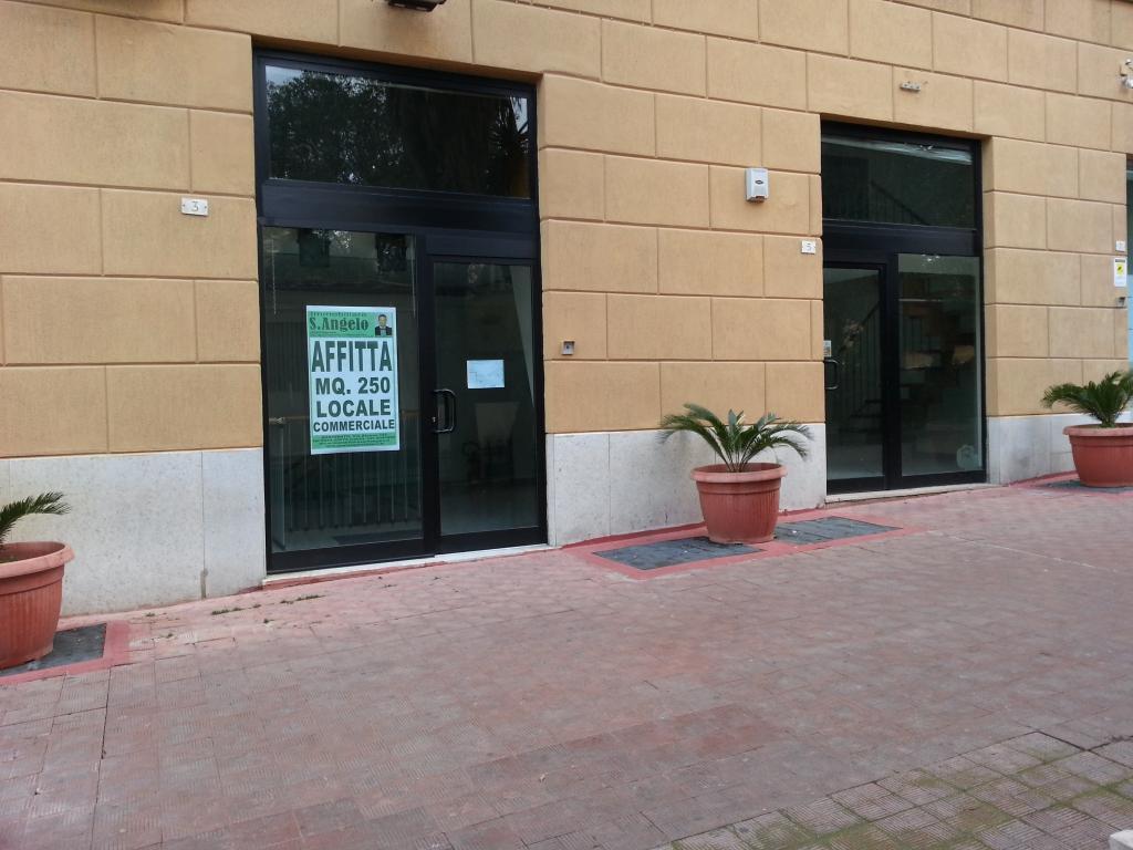 Negozio in Via Gioeni-Porta di Ponte, Agrigento, {3} - Foto 2