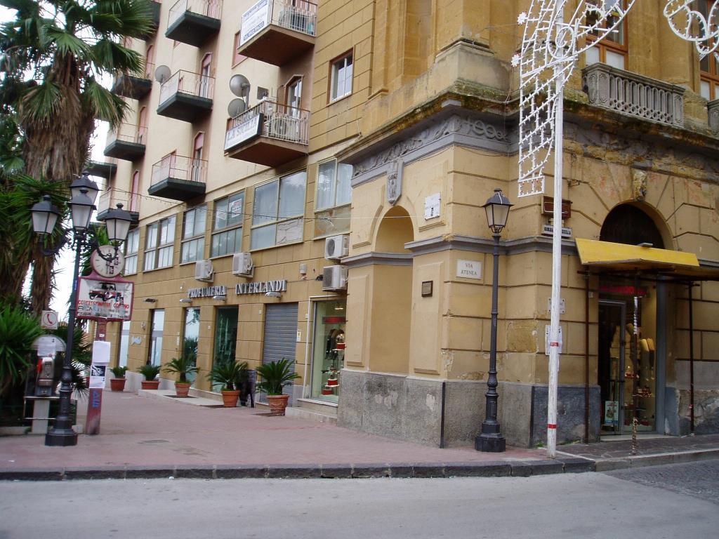 Ufficio in Via Cesare Battista, Agrigento, {3} - Foto 1