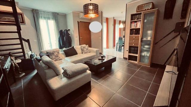 Apartament in {3}, Viale della Repubblica - Photo 1