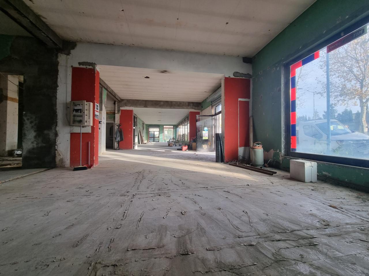 Negozio in Via Pistoiese, Firenze, {3} - Foto 1