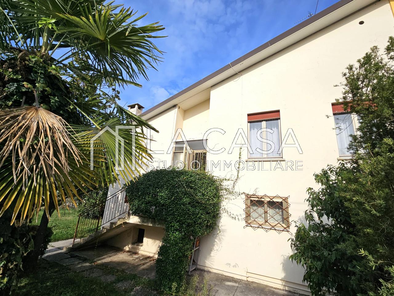 Villa in vendita a Pordenone