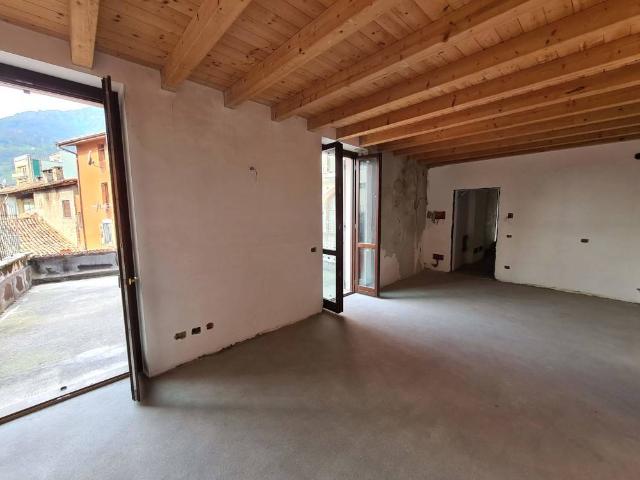 3-room flat in Via Alessandro Manzoni, Gazzaniga - Photo 1