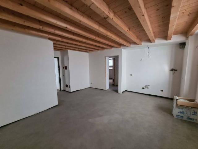 3-room flat in Via Alessandro Manzoni, Gazzaniga - Photo 1