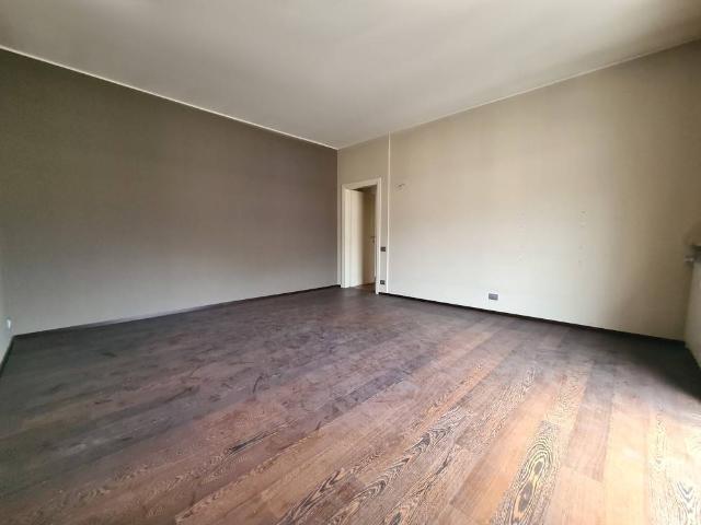 3-room flat in Via Benedetto Maffeis, Gazzaniga - Photo 1