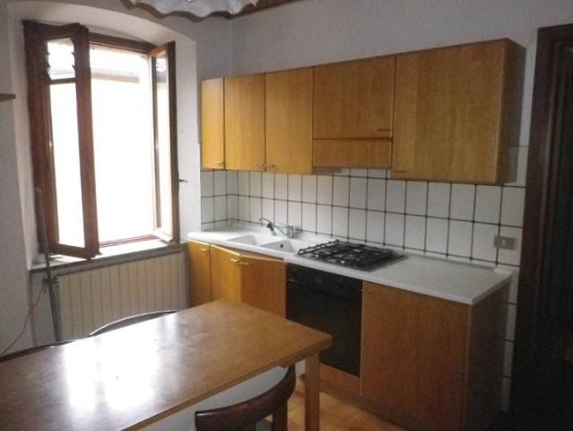 3-room flat in Piazzale Stazione, Gazzaniga - Photo 1