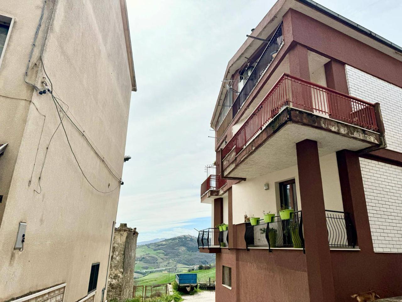 Appartamento in vendita a Motta Montecorvino
