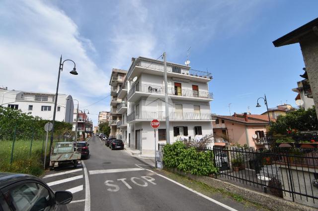 Vierzimmerwohnung in Via Matilde Serao 45, Agropoli - Foto 1