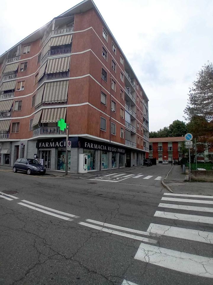 Parcheggio chiuso in Via Regio Parco 66, Settimo Torinese, {3} - Foto 1
