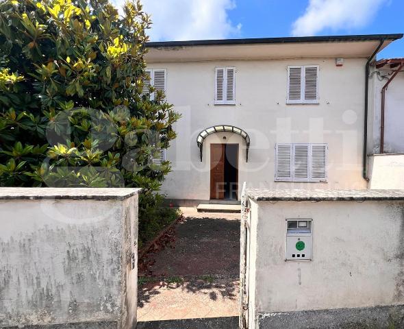 4-room flat, Montopoli in Val d'Arno - Photo 1