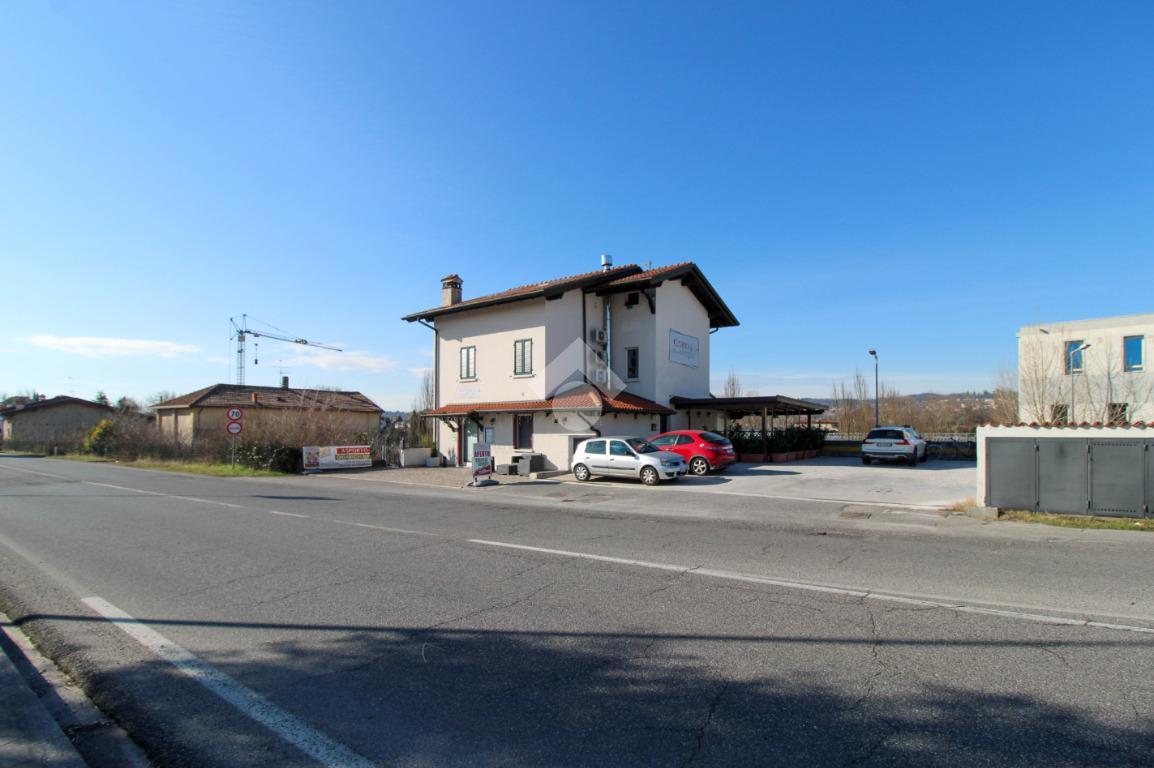 Palazzina commerciale in vendita a Manerba Del Garda