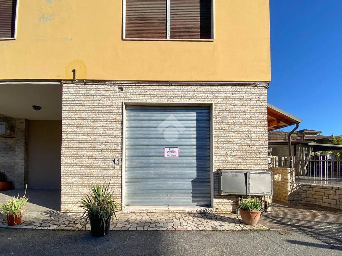 Negozio in Via Giuseppe Mazzini 27, Odolo, {3} - Foto 1