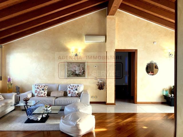 Penthouse in del Donatore, Monastier di Treviso - Photo 1