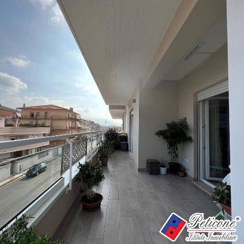 4-room flat in Via delle Fornaci, Fondi - Photo 1