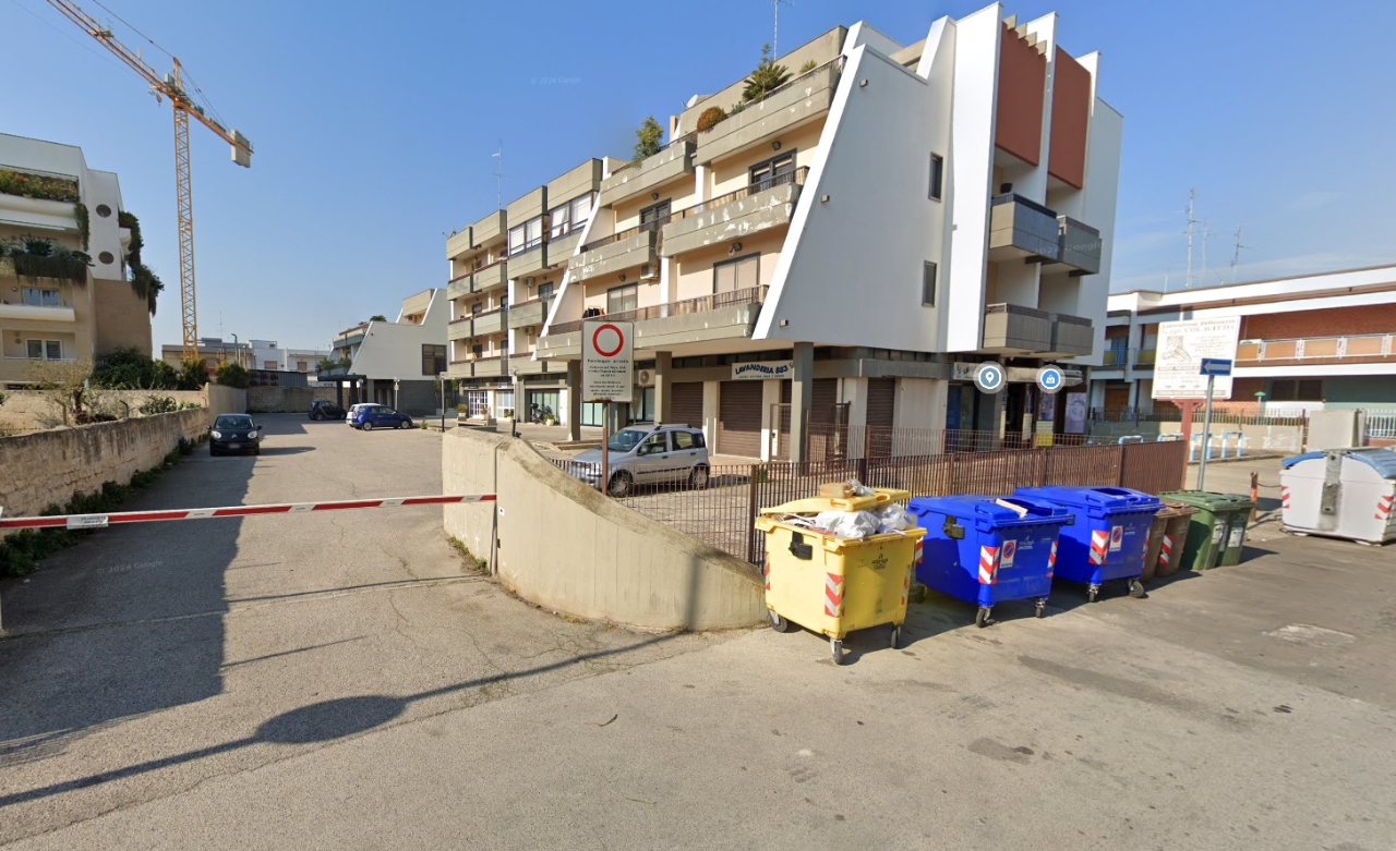 Garage - Posto auto in Via Pepe Francesco, Bari - Planimetria 1