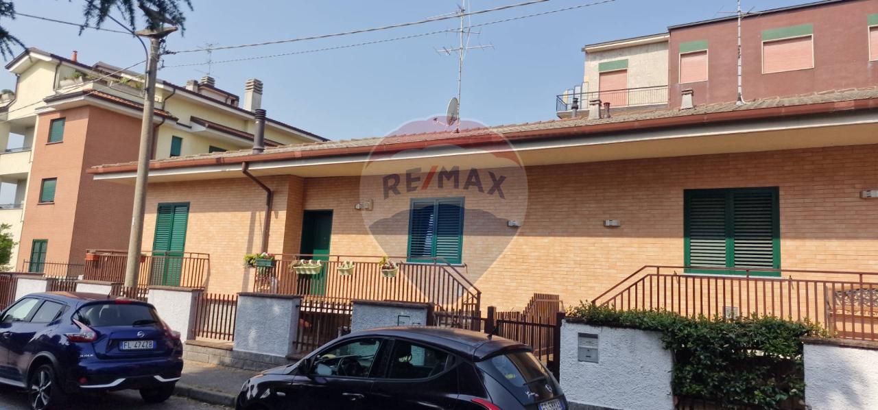 Casa indipendente in vendita a Cesate