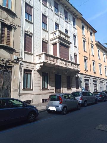 Office in Via dei Mille 3, Monza - Photo 1