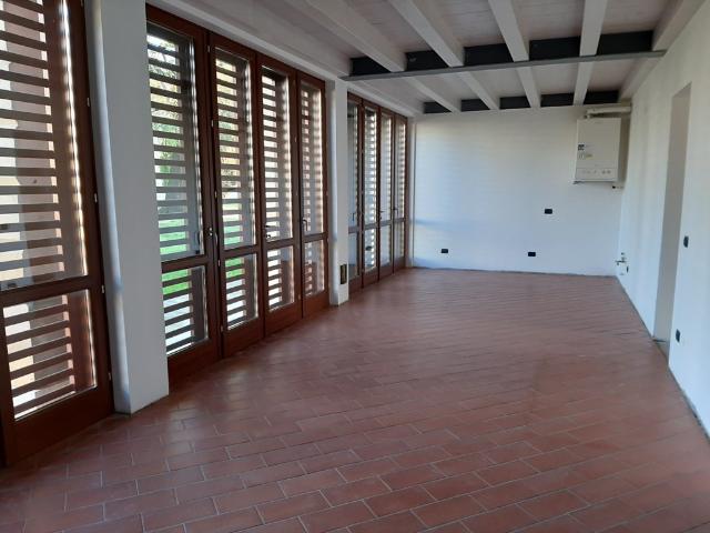 4-room flat, Valeggio sul Mincio - Photo 1