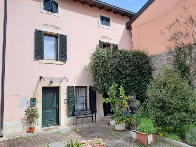 Terraced house, Castelnuovo del Garda - Photo 1