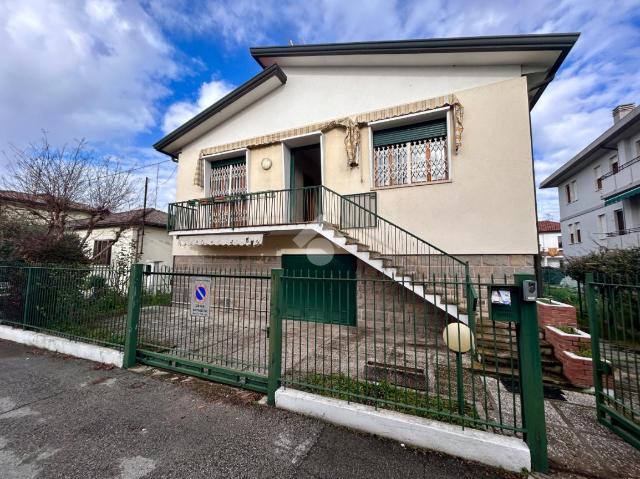 Villa in Via Salvo d'Acquisto, Padova - Foto 1