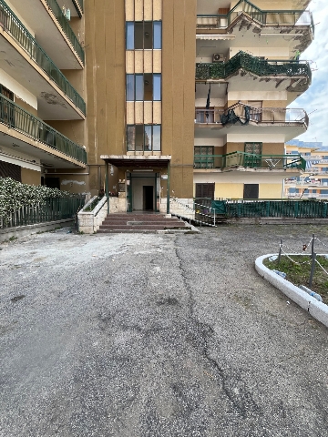 3-room flat in Viale Regina Margherita, Mondragone - Photo 1