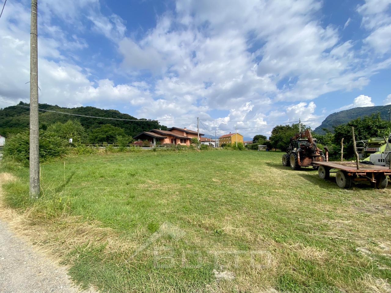 Terreno edificabile residenziale in vendita a Serravalle Sesia