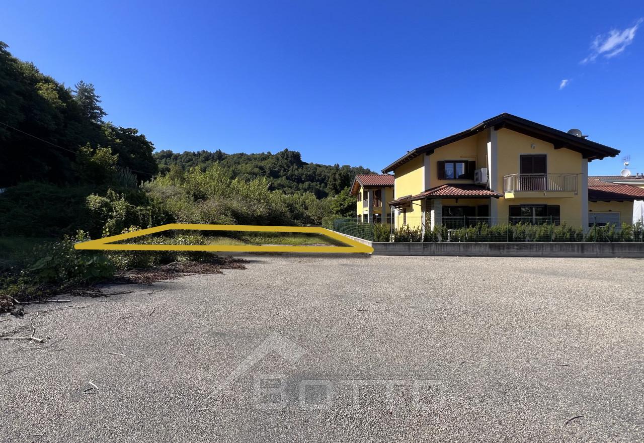 Terreno edificabile residenziale in vendita a Serravalle Sesia