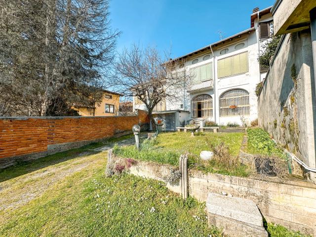 Terraced house in Valbusaga 32, Borgosesia - Photo 1