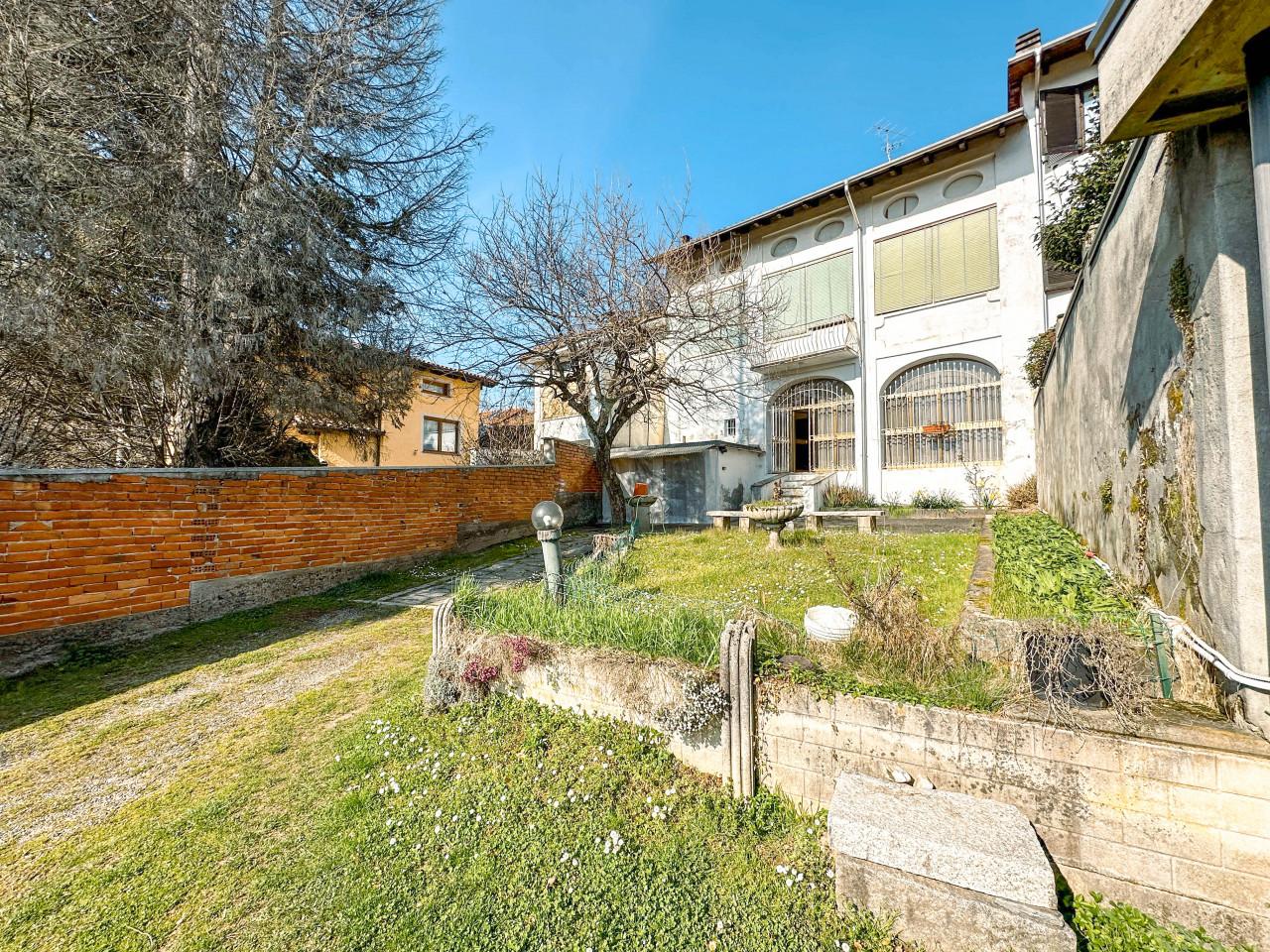 Villa a schiera in vendita a Borgosesia