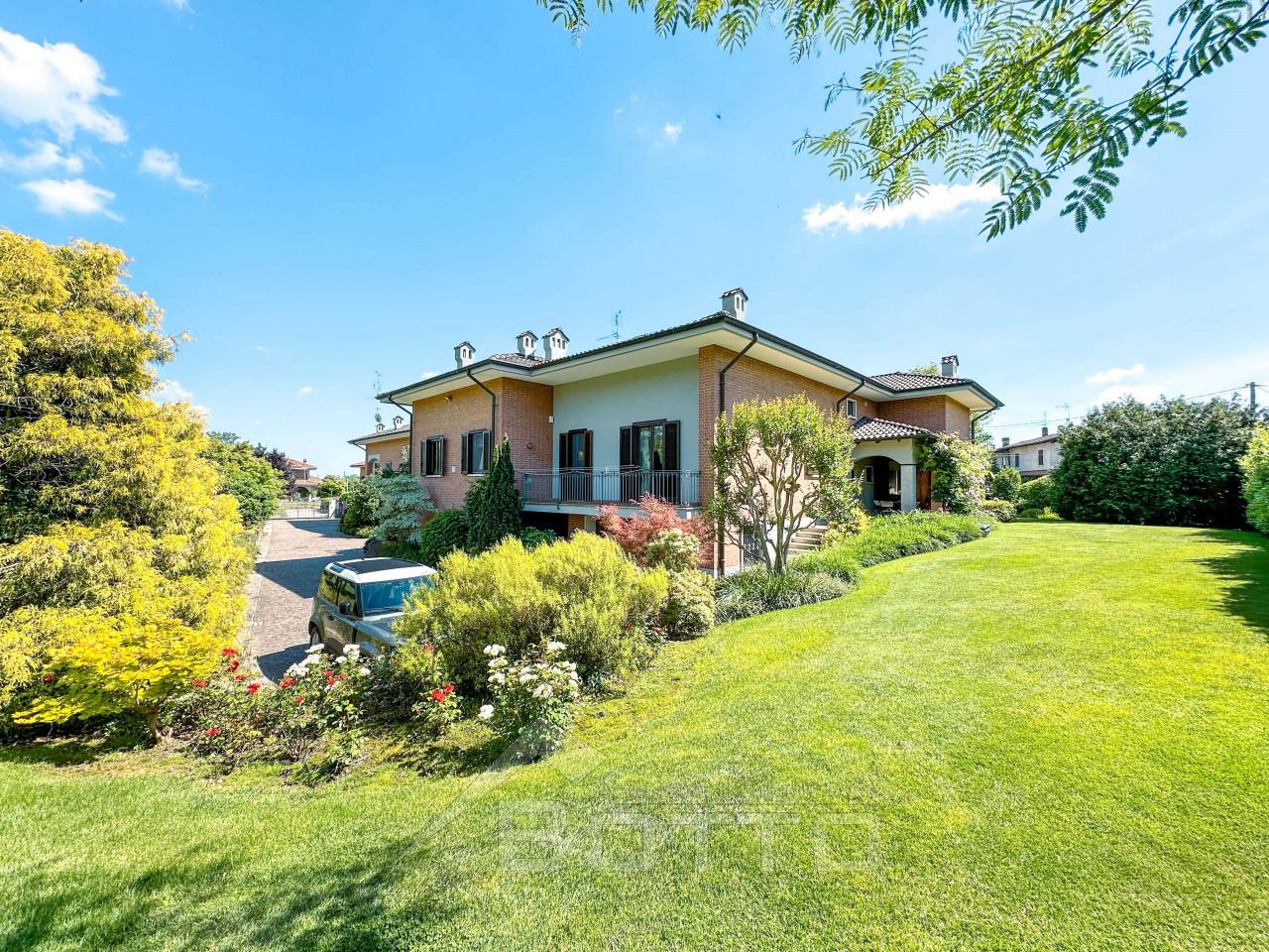 Villa in vendita a Gattinara