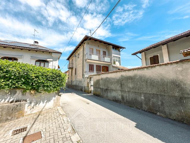 4-room flat in Via Baraggioloo 22, Quarona - Photo 1