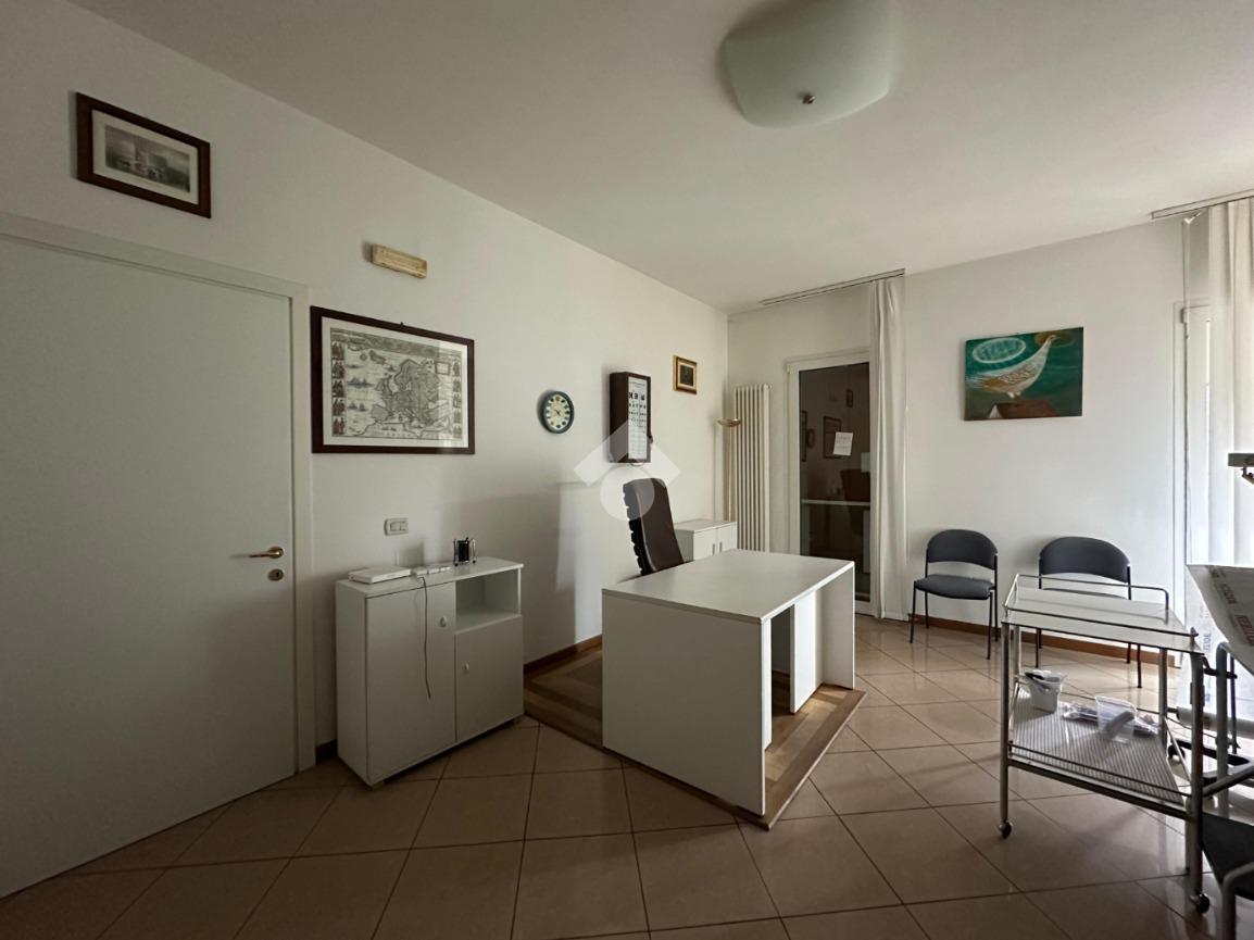 Ufficio in Piazza della Vittoria 89, Mussolente, {3} - Foto 2