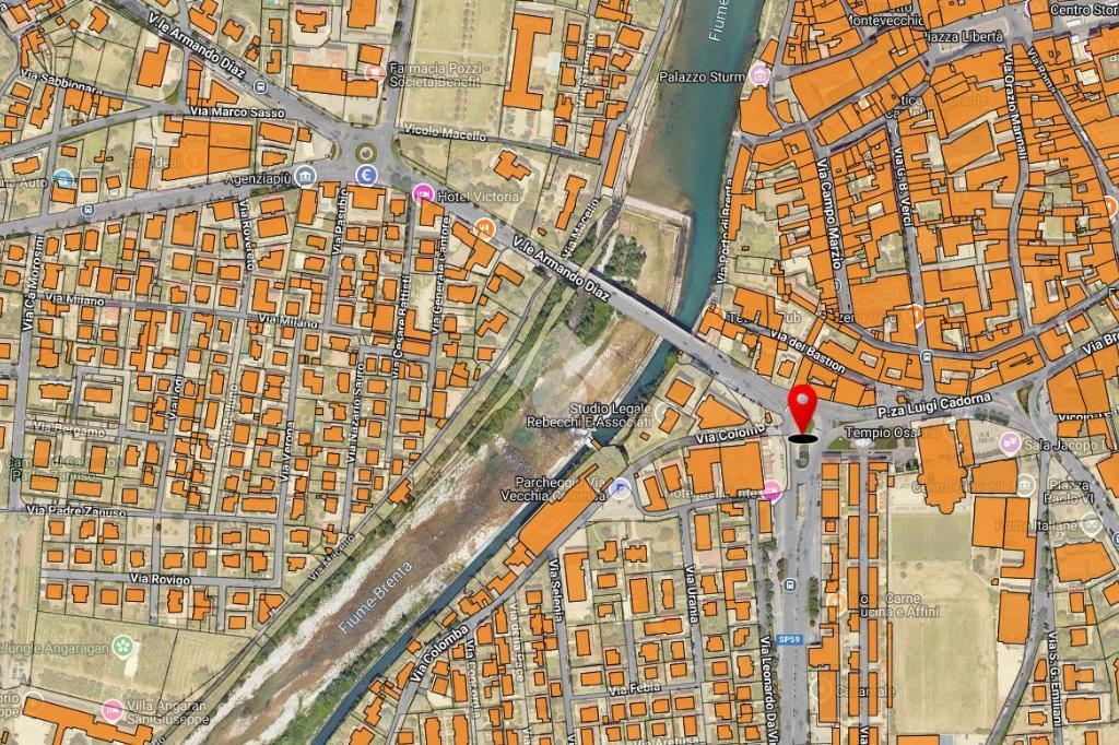 Negozio in V.Le Armando Diaz 129, Bassano Del Grappa, {3} - Planimetria 1