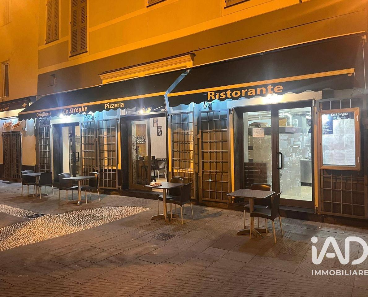Esercizio commerciale in Via Cavour 3, Borghetto Santo Spirito, {3} - Foto 1