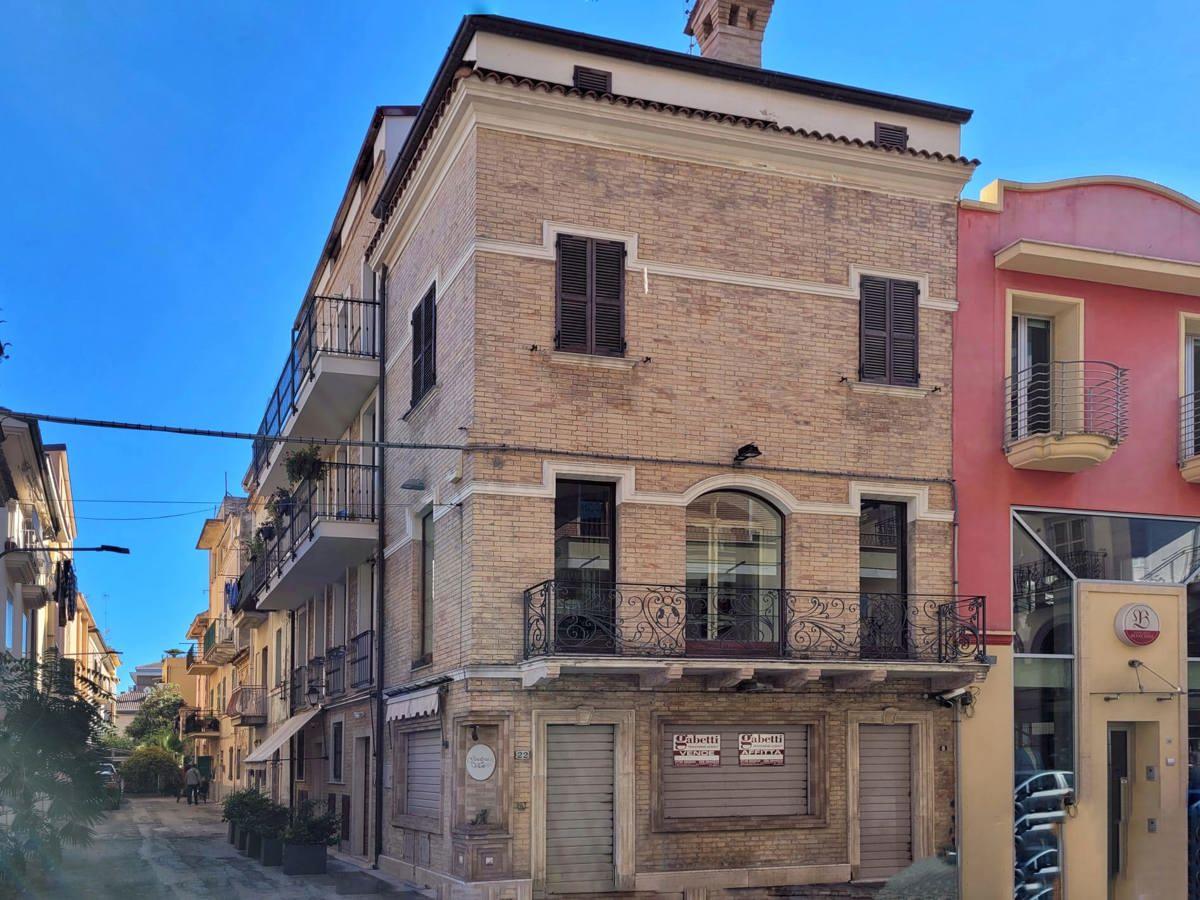 Palazzo in vendita a San Benedetto Del Tronto