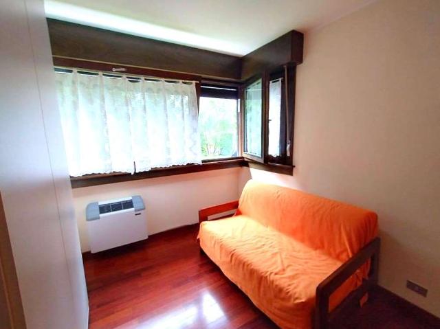 2-room flat in {3}, - Photo 1