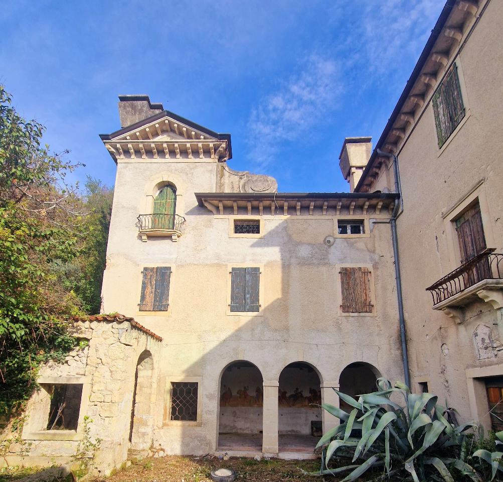 Villa in vendita a Vittorio Veneto