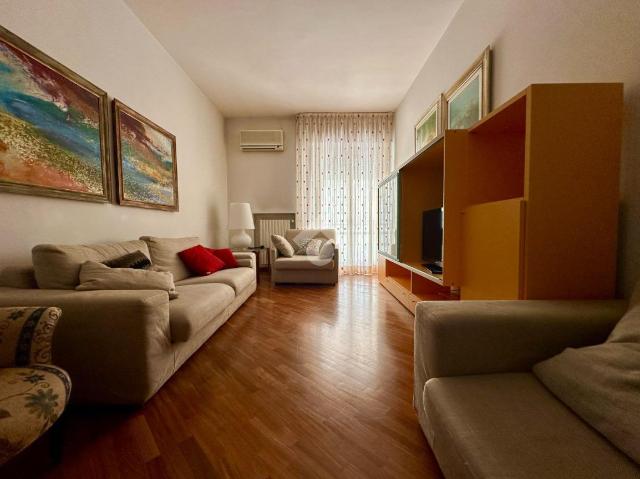 Apartament in {3}, Via Rodolfo Morandi 8 - Photo 1