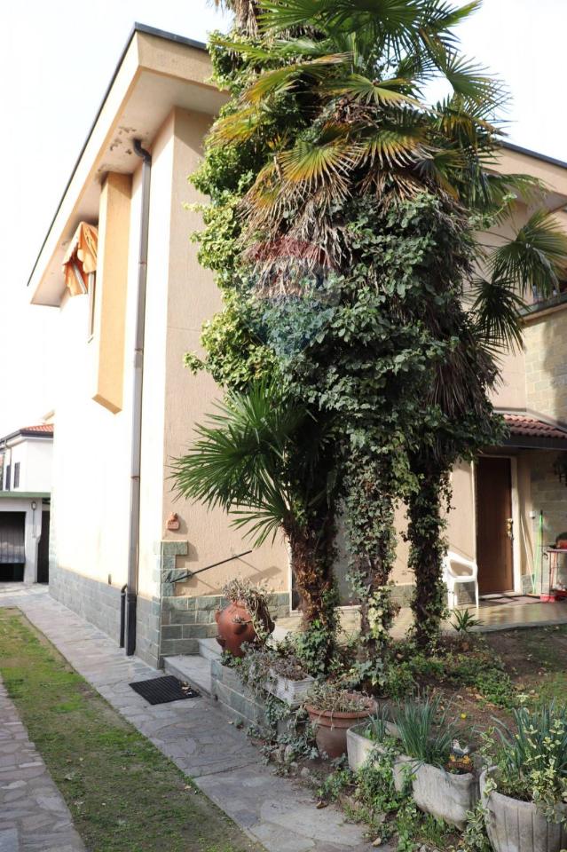 Villa in vendita a Cusano Milanino