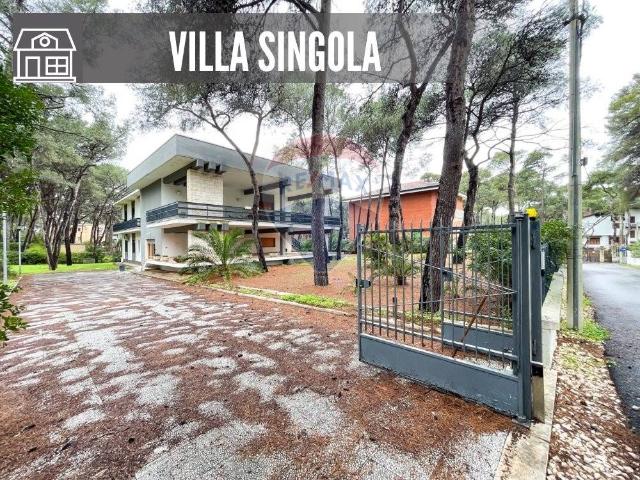 Villa in Via Vostok, Castellaneta - Foto 1