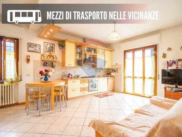 Villa in Via Brianza 45, Saronno - Foto 1