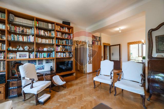 4-room flat in {3}, Via Friuli 34 - Photo 1