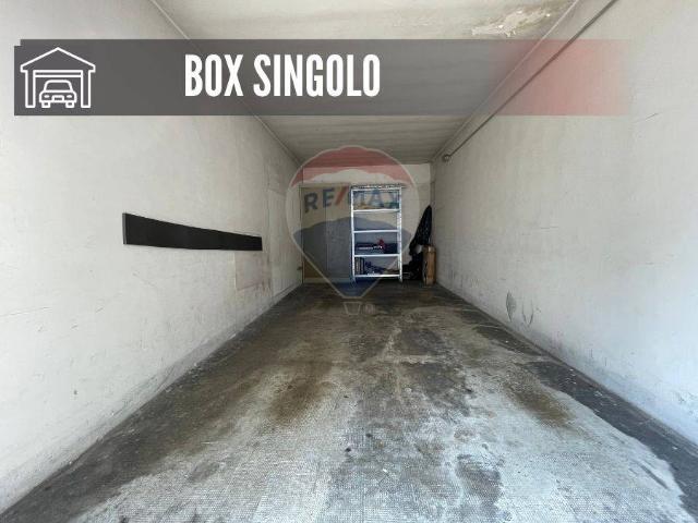 Garage or car box in {3}, Via Cenisio 25 - Photo 1