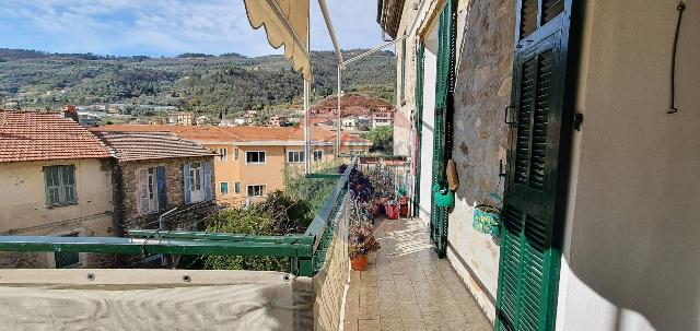 Appartamento in vendita a Dolceacqua