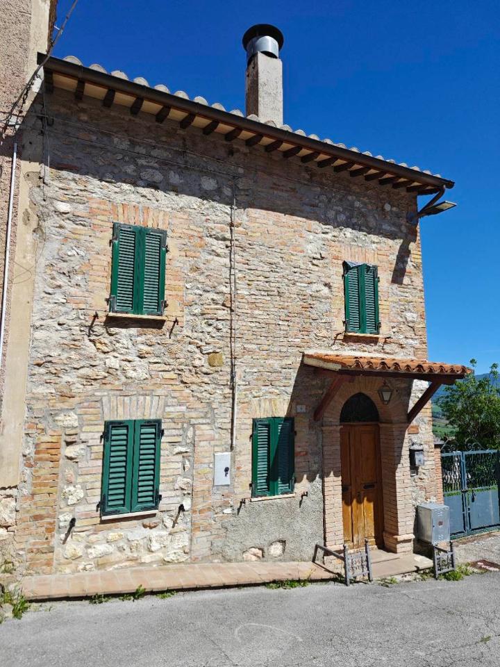 Terratetto in vendita a Castelraimondo