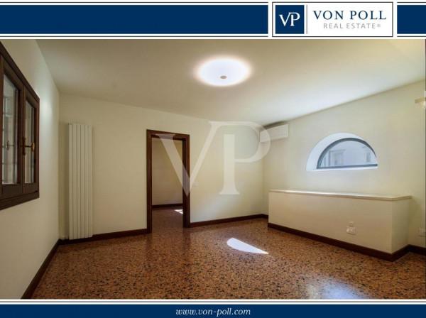 Office in {3}, Contra' Santa Caterina - Photo 1