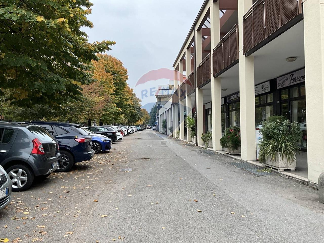 Negozio in Viale Monte Resegone, Garbagnate Milanese, {3} - Foto 2