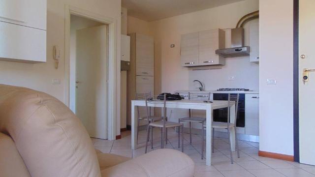 2-room flat in Via Luigi Pirandello, Montichiari - Photo 1