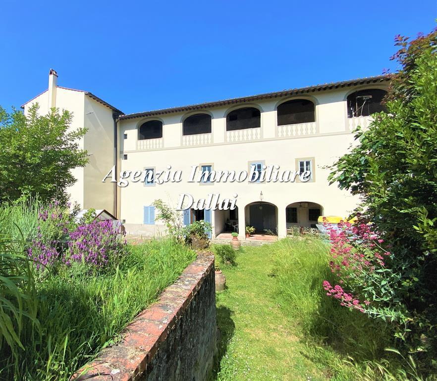 Villa in vendita a Scarperia e San Piero
