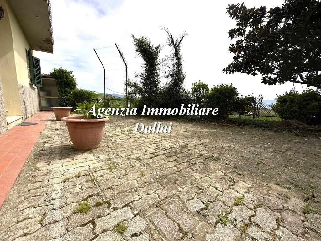 Villa bifamiliare in vendita a Scarperia e San Piero