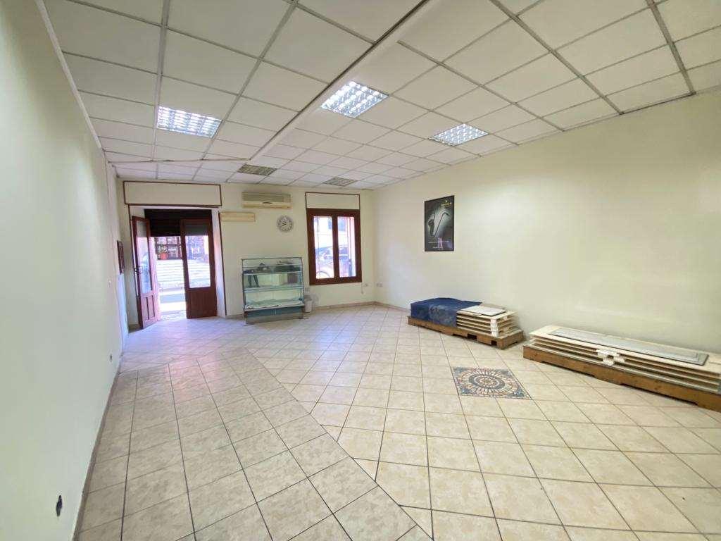 Negozio in , Iglesias, {3} - Foto 2